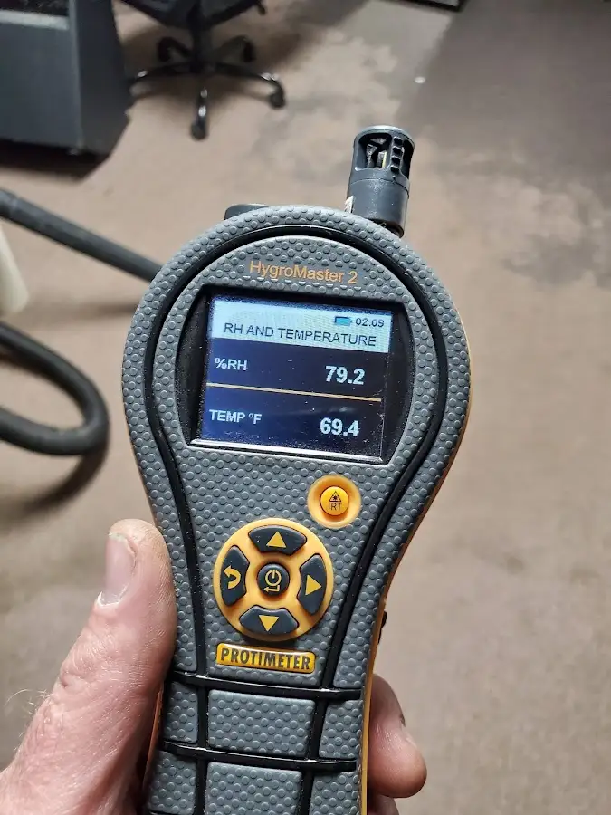 Moisture meter humidity assessment for Fire & Smoke Damage Restoration in Pasadena